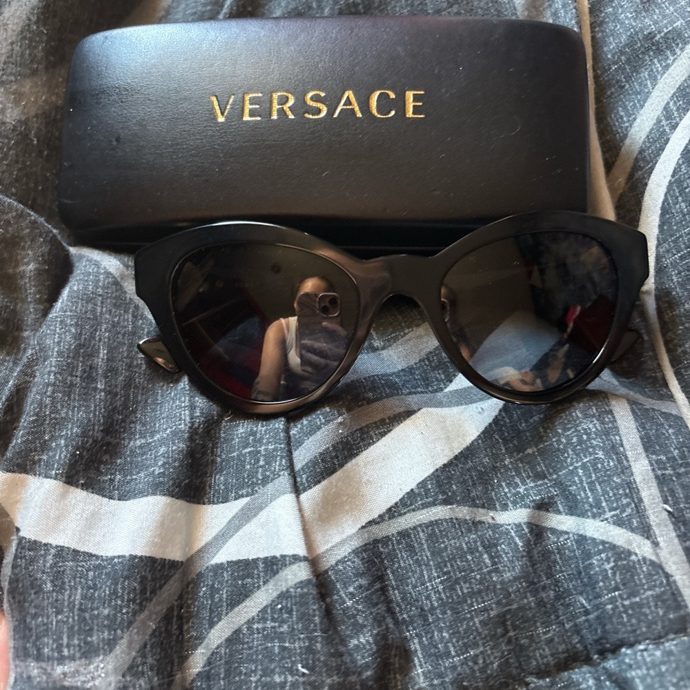 Versace Elegant Black Sunglasses